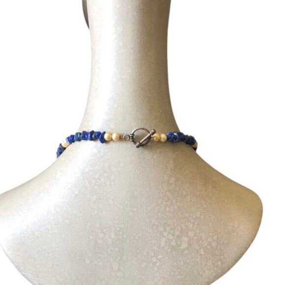 Retro 80's Beaded Blue Faux Pearl Beads Timeless Classic Lightweight Necklace - Picture 8 of 8